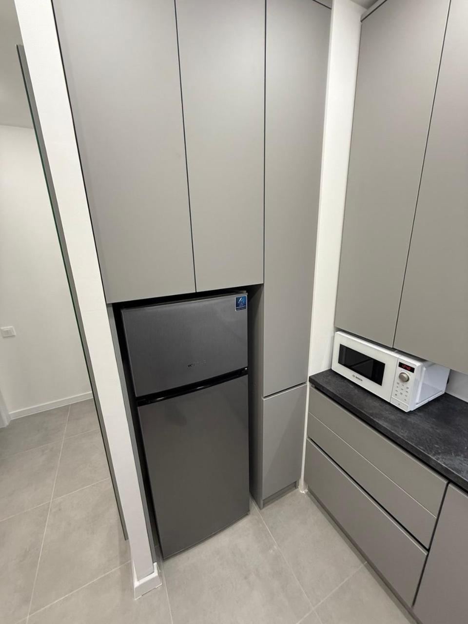 Apartment лучшие для размещения с детьми возле днепра, центр в пешей доступности *