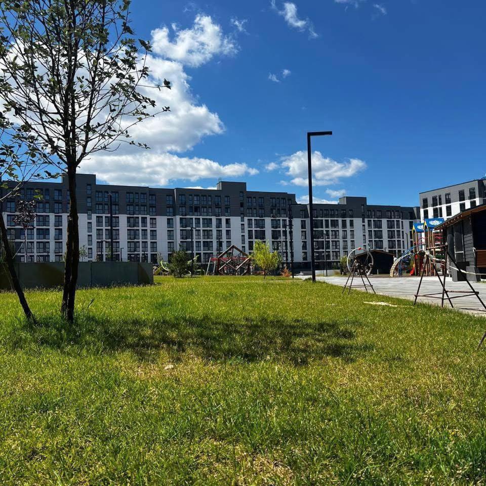 Apartment лучшие для размещения с детьми возле днепра, центр в пешей доступности